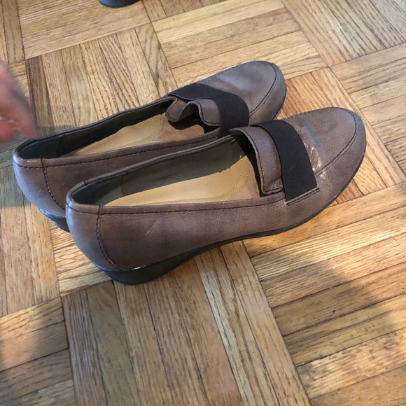 Naturalizer size 8 (bundle for less) - Picture 2 of 2